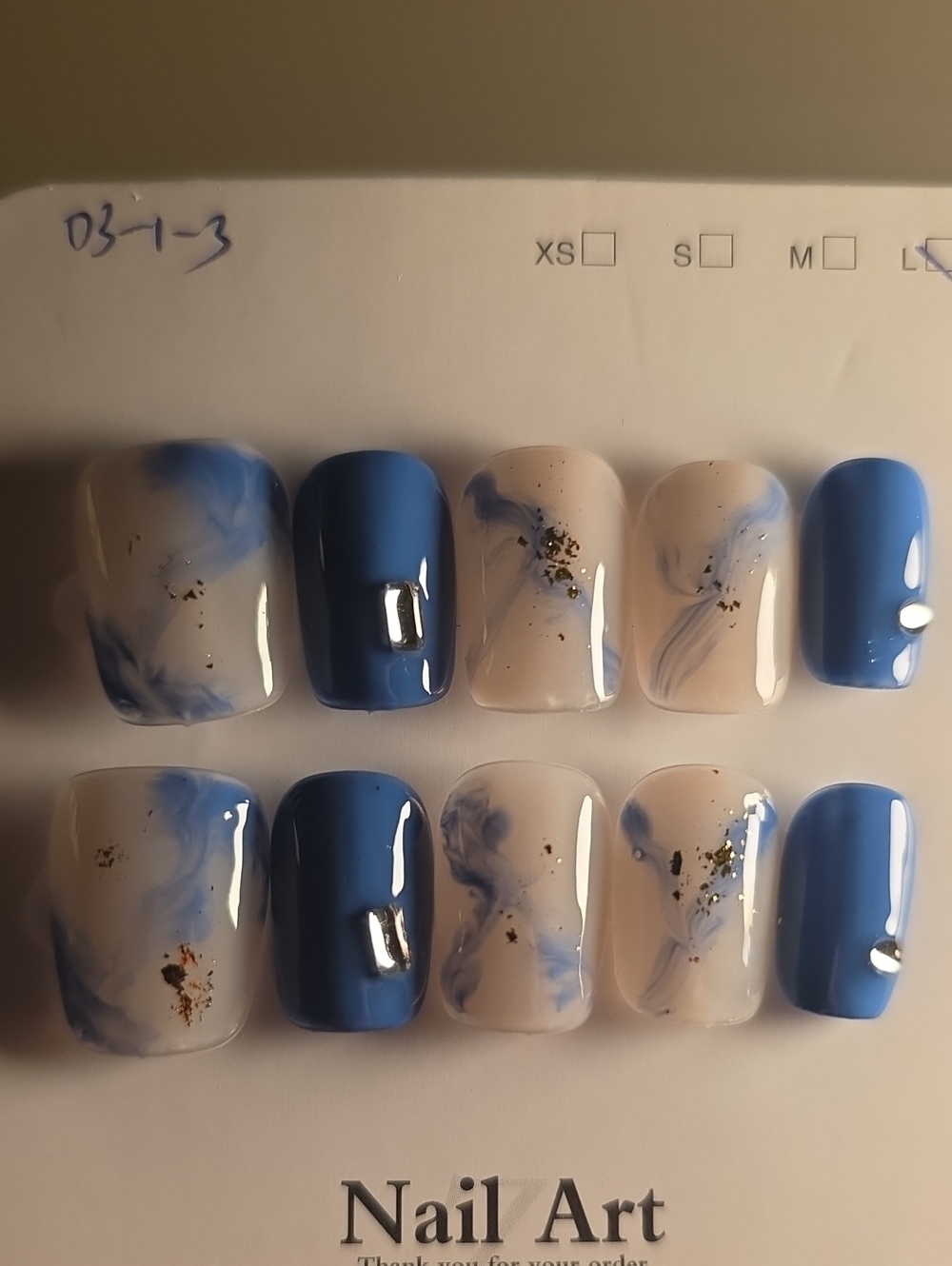 Nail Art Press-On Set in Blue and White Size Large